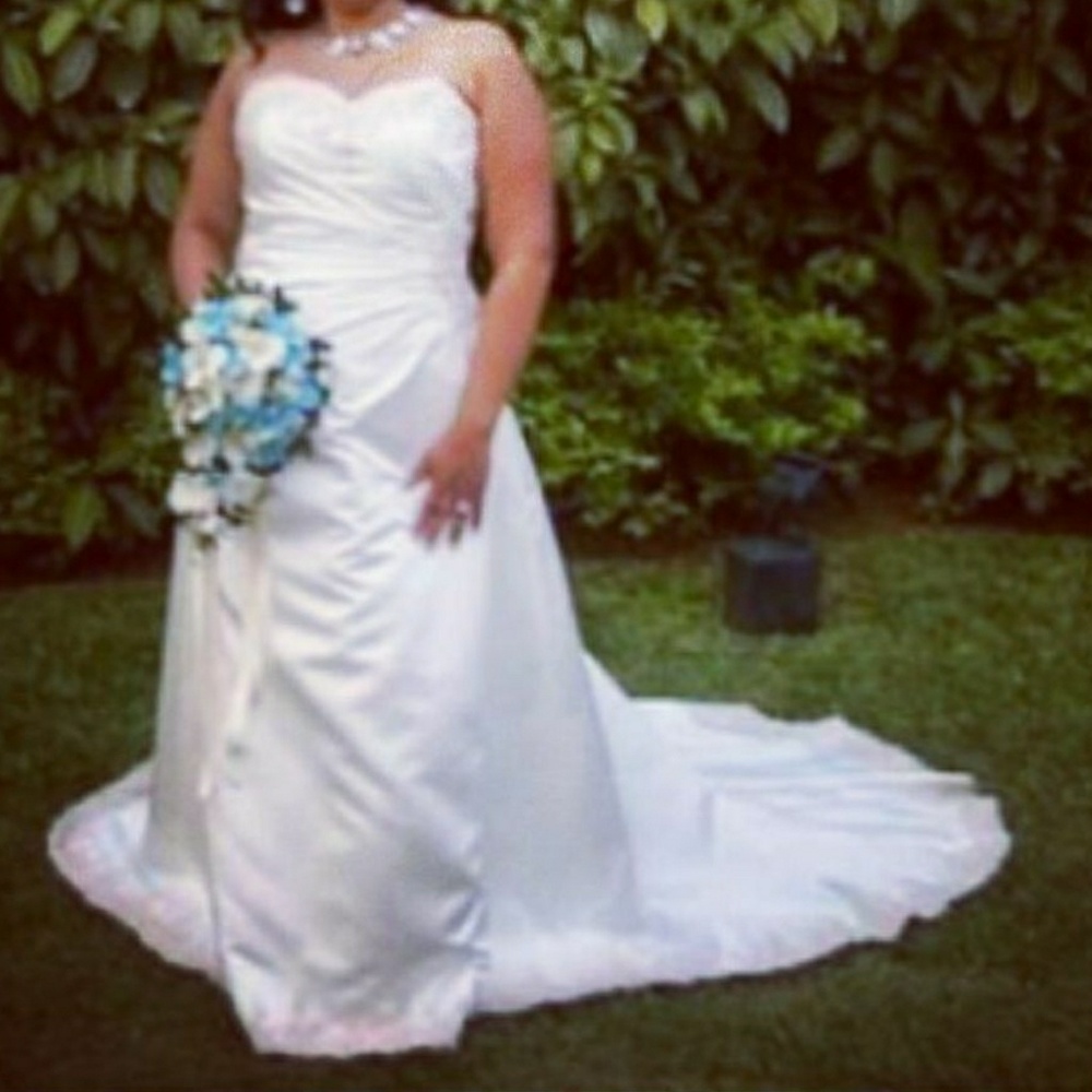 Wedding dress